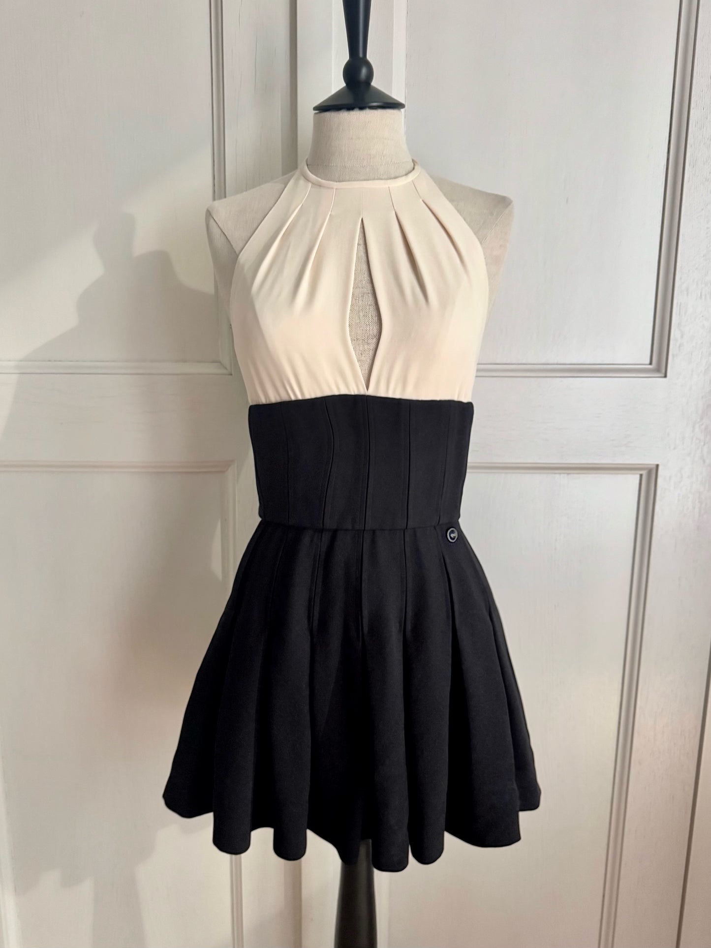 Chanel 2015 S/S by Karl Lagerfeld Bi-Color Silk Dress (XS-S)