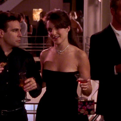 ICONIC Christian Dior CD Gold-plated Bow Ribbon Necklace in Gold