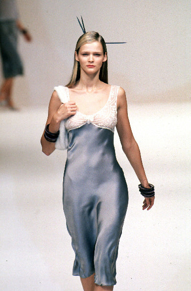 Vintage Blumarine Blugirl Spring / Summer 1999 Butterfly Fuchsia RUNWA Ciao Kasia Vintage Blumarine Blugirl Spring / Summer 1999 Butterfly Fuchsia RUNWA Ciao Kasia