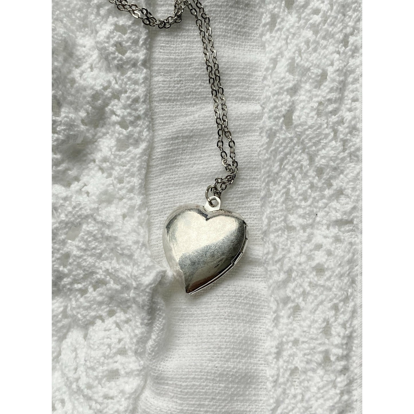 Heart-shaped locket necklace